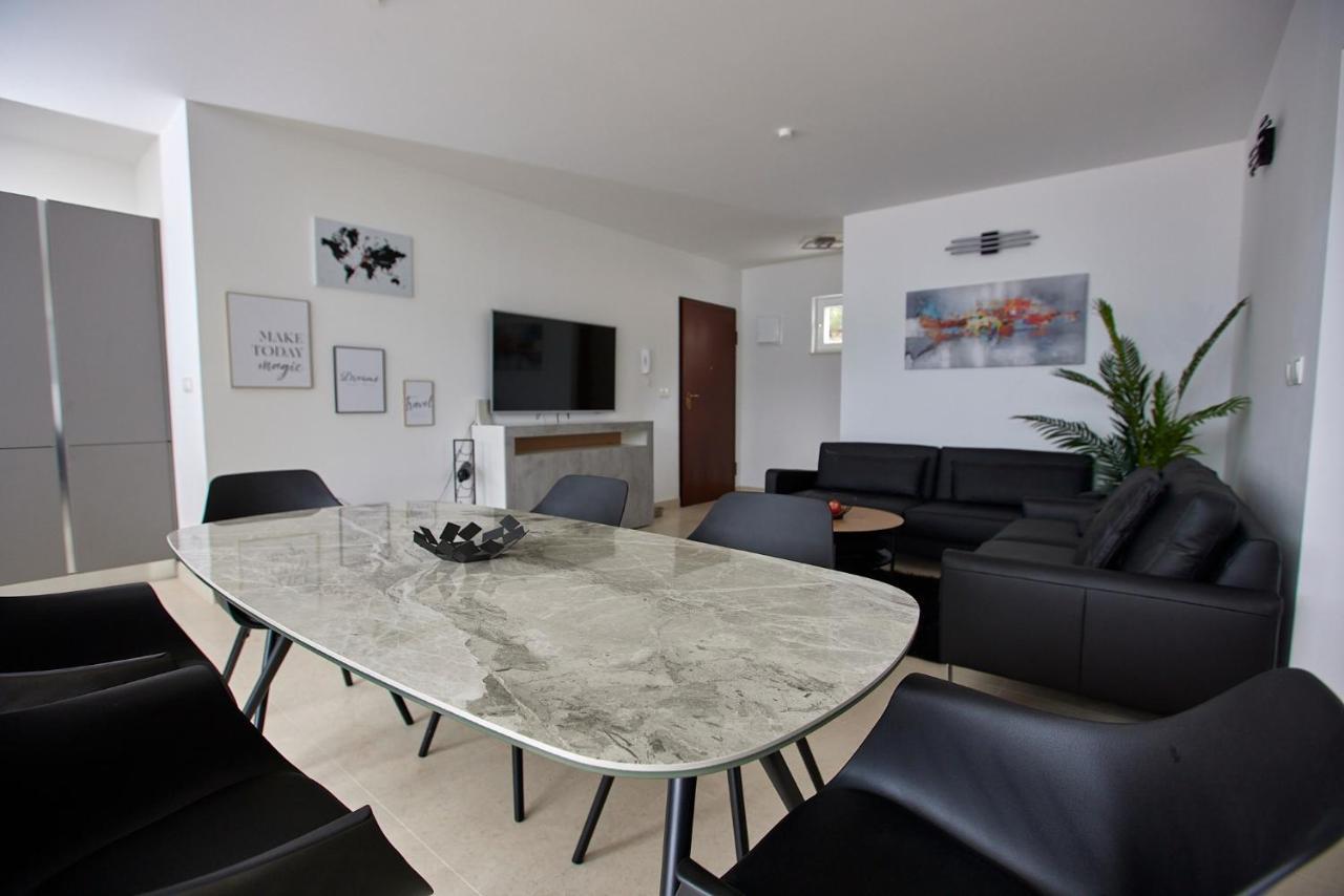 L&L Luxury Apartment 1 Donji Okrug  Eksteriør billede